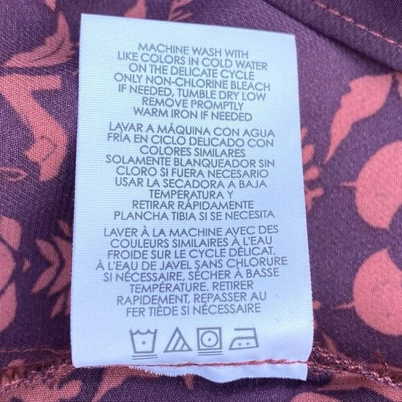 Cabi Cameo Top Red/Purple Sleeveless Blouse Toile V-neck Reversible. Medium. EUC - Picture 7 of 7